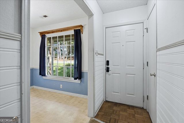 1709 Winchester Way SE, Conyers, GA 30013