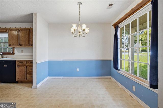 1709 Winchester Way SE, Conyers, GA 30013
