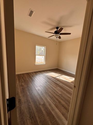 2465 Jordan Ave, Cowarts, AL 36321