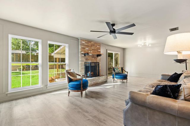 600 Pintail LN, Taylor, TX 76574