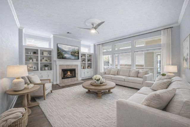 18 E Bonny Branch Street, The Woodlands, TX 77382