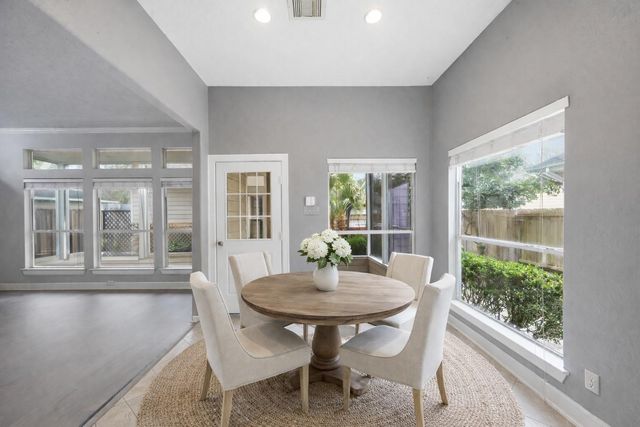 18 E Bonny Branch Street, The Woodlands, TX 77382