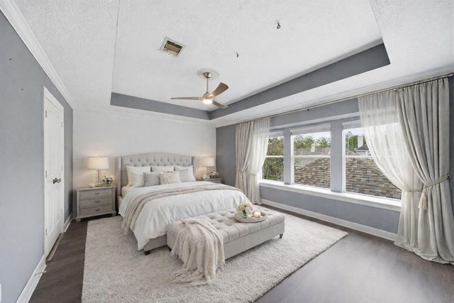 18 E Bonny Branch Street, The Woodlands, TX 77382