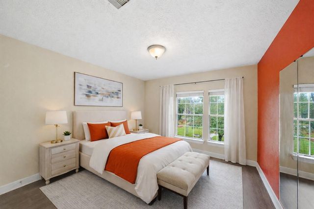 18 E Bonny Branch Street, The Woodlands, TX 77382