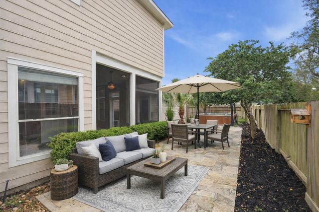 18 E Bonny Branch Street, The Woodlands, TX 77382