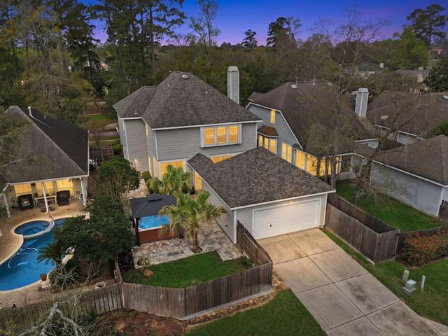 18 E Bonny Branch Street, The Woodlands, TX 77382