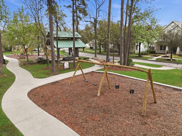 18 E Bonny Branch Street, The Woodlands, TX 77382