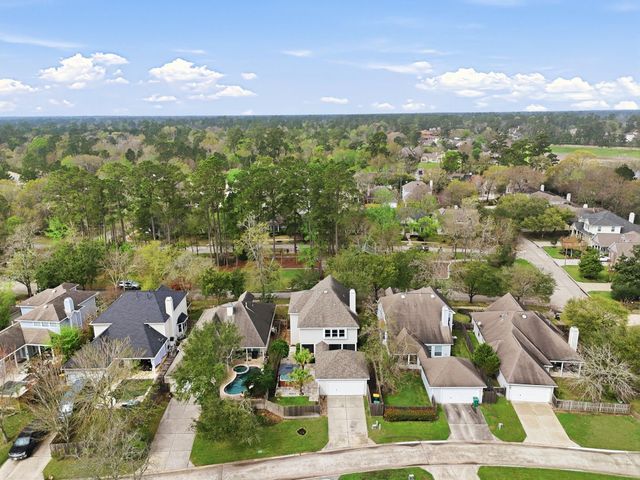 18 E Bonny Branch Street, The Woodlands, TX 77382