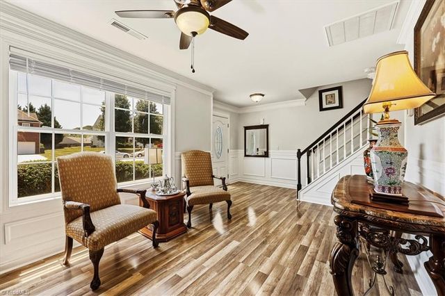 8009 Hill N Dale Drive, Kernersville, NC 27284
