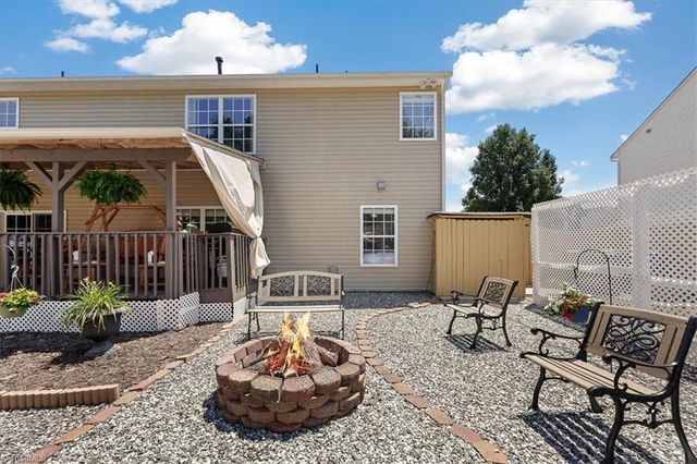 8009 Hill N Dale Drive, Kernersville, NC 27284