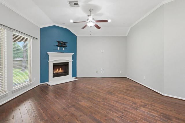 9217 Silver Back Trail, Conroe, TX 77303