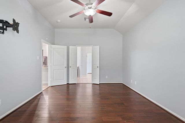 9217 Silver Back Trail, Conroe, TX 77303