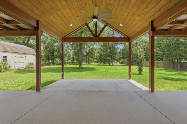 9217 Silver Back Trail, Conroe, TX 77303