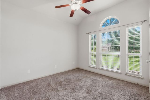 9217 Silver Back Trail, Conroe, TX 77303