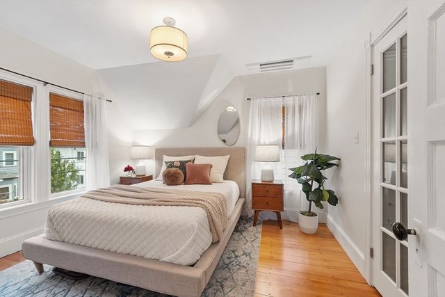 25 Partridge Avenue, Somerville, MA 02145
