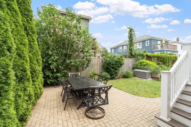 25 Partridge Avenue, Somerville, MA 02145