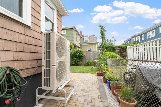 25 Partridge Avenue, Somerville, MA 02145