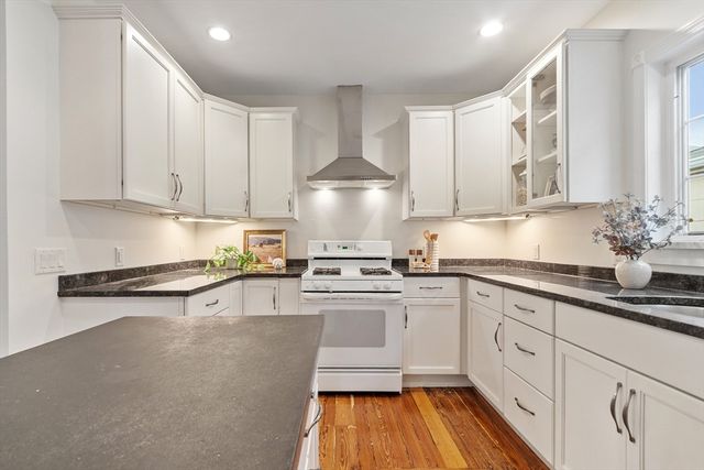 25 Partridge Avenue, Somerville, MA 02145