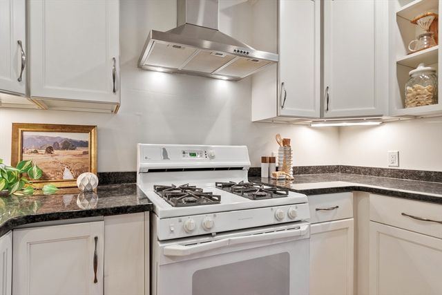 25 Partridge Avenue, Somerville, MA 02145
