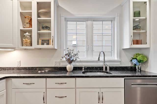 25 Partridge Avenue, Somerville, MA 02145