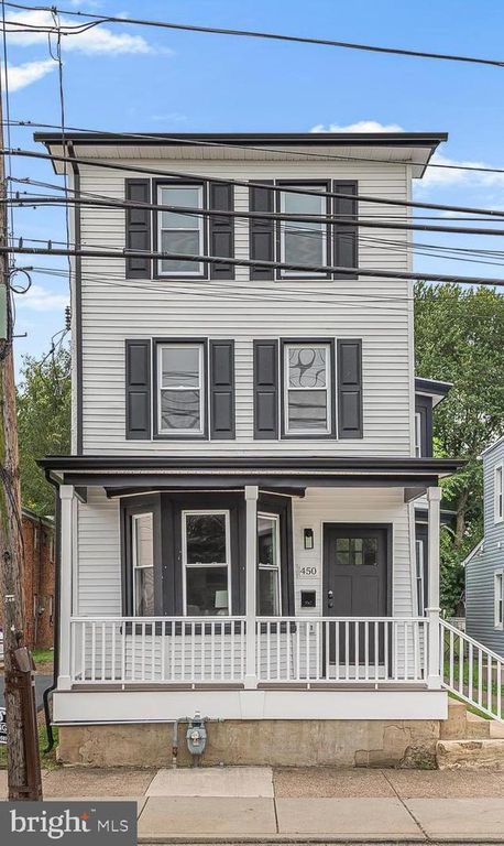 450 POND ST, Bristol, PA 19007