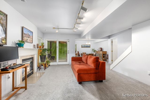 2016 Tall Meadow Street, Grand Rapids, MI 49505