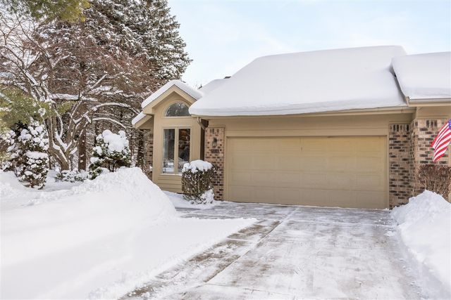 2016 Tall Meadow Street, Grand Rapids, MI 49505