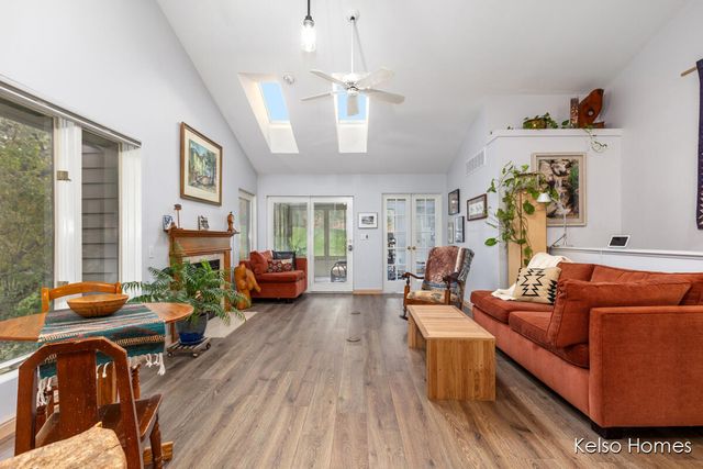 2016 Tall Meadow Street, Grand Rapids, MI 49505