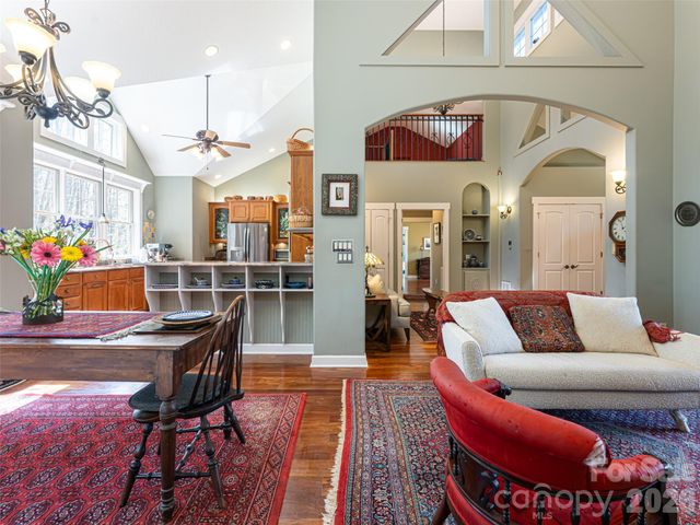 39 Oak Hollow Drive 23, Asheville, NC 28805