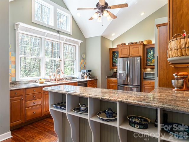 39 Oak Hollow Drive 23, Asheville, NC 28805