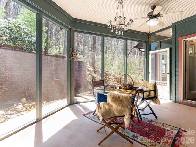 39 Oak Hollow Drive 23, Asheville, NC 28805