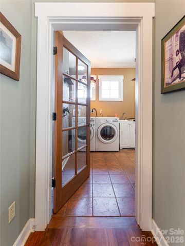 39 Oak Hollow Drive 23, Asheville, NC 28805