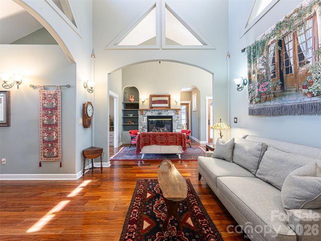 39 Oak Hollow Drive 23, Asheville, NC 28805