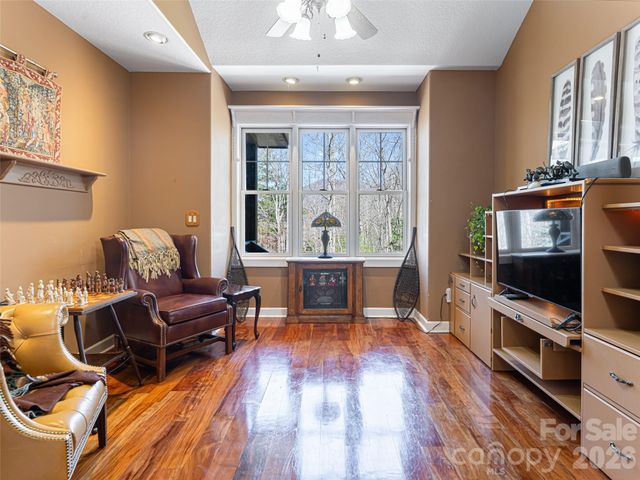 39 Oak Hollow Drive 23, Asheville, NC 28805