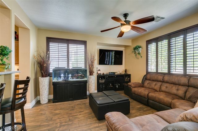 8455 Belmont Valley Street, Las Vegas, NV 89123