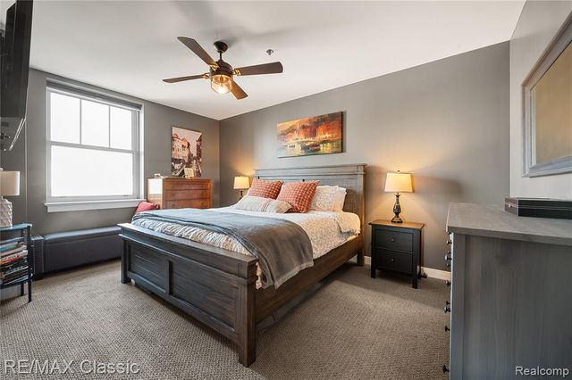 525 W Lafayette Boulevard 19A, Detroit, MI 48226