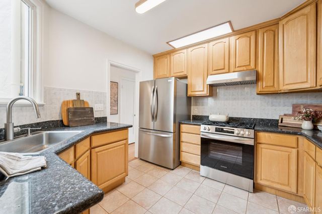 2287 28th Avenue, San Francisco, CA 94116