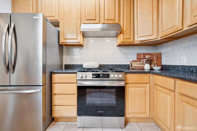 2287 28th Avenue, San Francisco, CA 94116