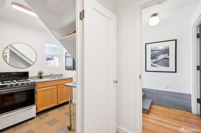 2287 28th Avenue, San Francisco, CA 94116