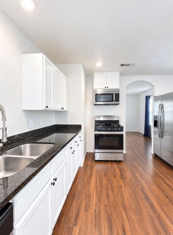 7931 Keller Street, Houston, TX 77012