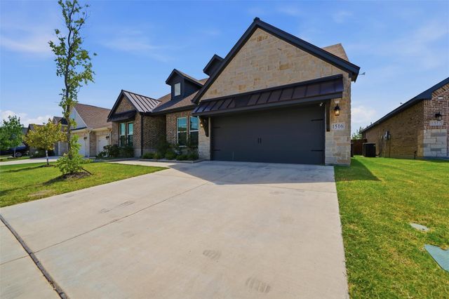 1516 Somerset Lane, Weatherford, TX 76087