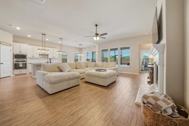 1516 Somerset Lane, Weatherford, TX 76087