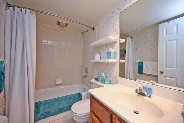 6889 Maddux Drive, Anderson Twp, OH 45230