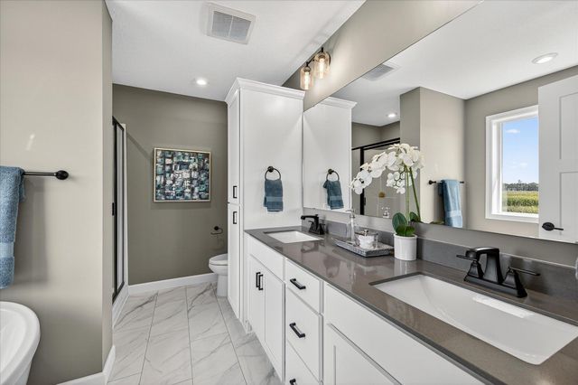 1401 Woods Road NE, Isanti, MN 55040