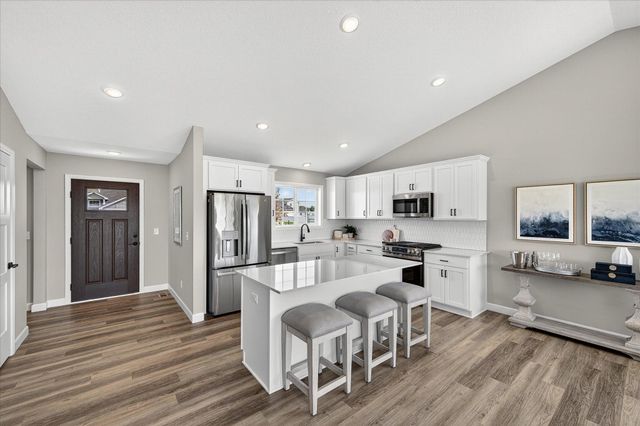 1401 Woods Road NE, Isanti, MN 55040