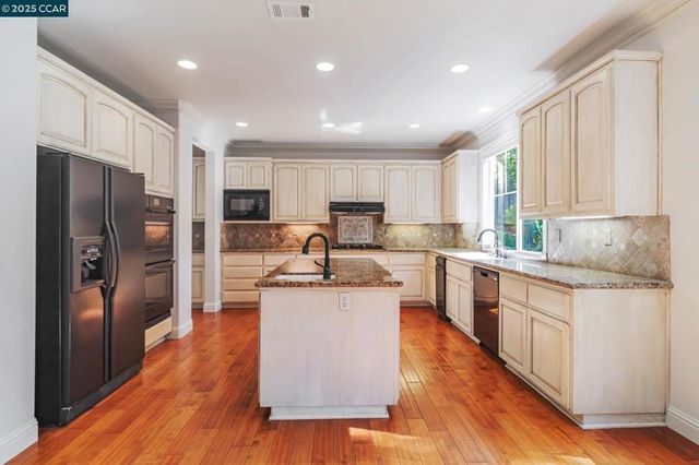 1423 Homestead, Walnut Creek, CA 94597