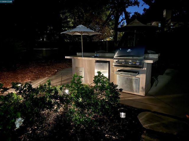 1423 Homestead, Walnut Creek, CA 94597