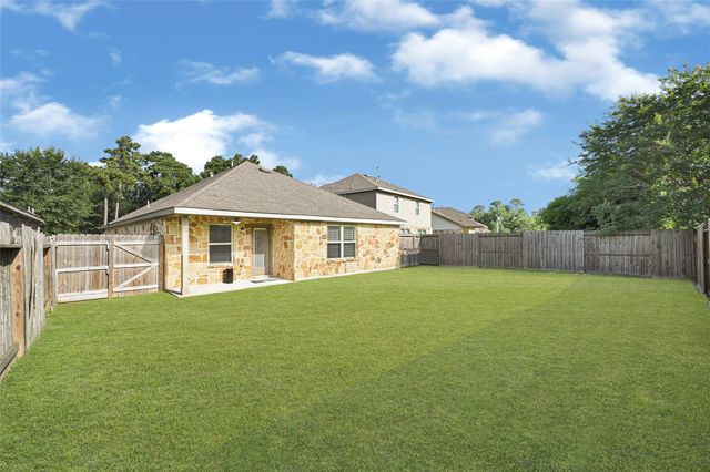 16622 Lake Prince Lane, Houston, TX 77044