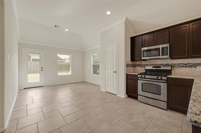 16622 Lake Prince Lane, Houston, TX 77044