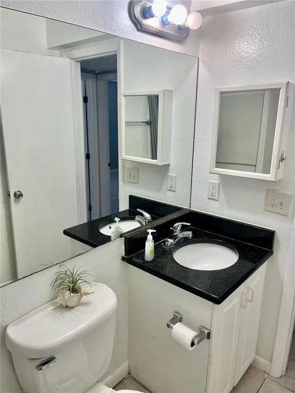 Image 14 of property listing at 731 WYMAN COURT 731, Orlando, FL 32809